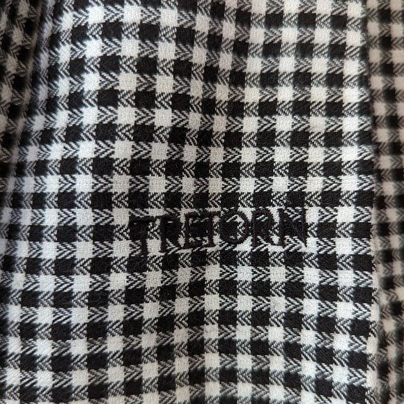 VINTAGE Tretorn Women's Plaid Mini Skirt, 8 - Picture 4 of 11